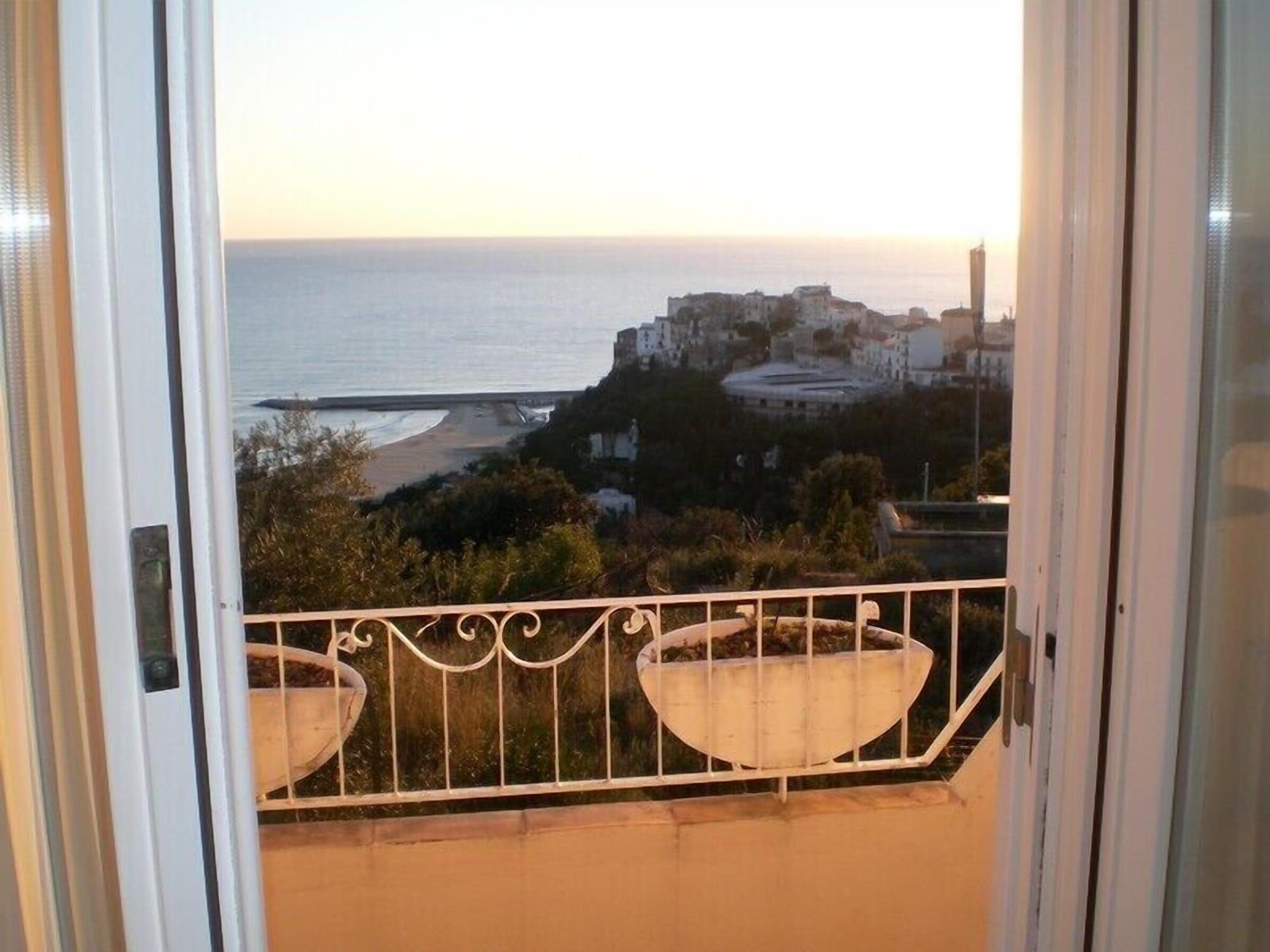 Hotel Belvedere Sperlonga Kültér fotó