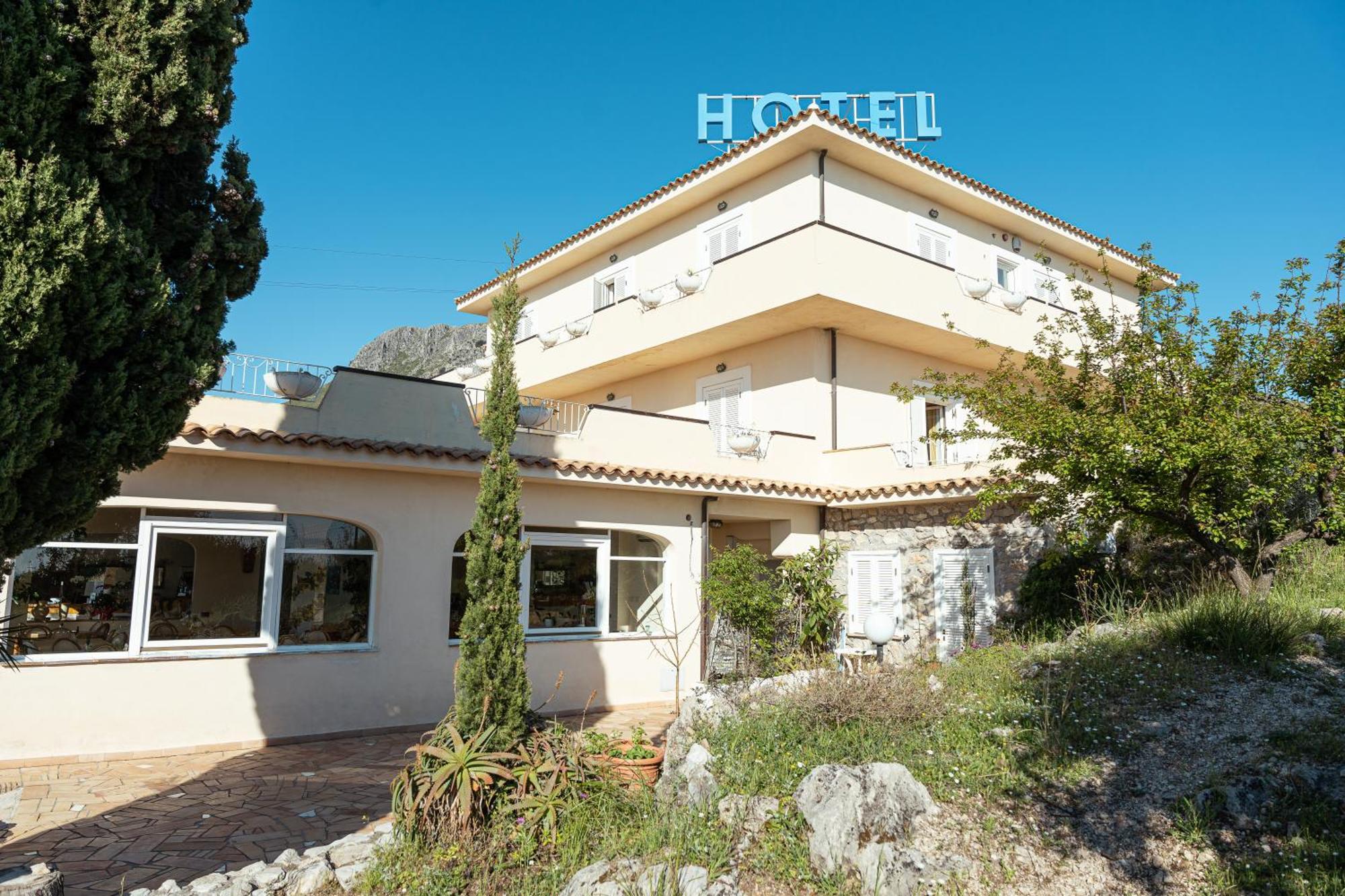Hotel Belvedere Sperlonga Kültér fotó